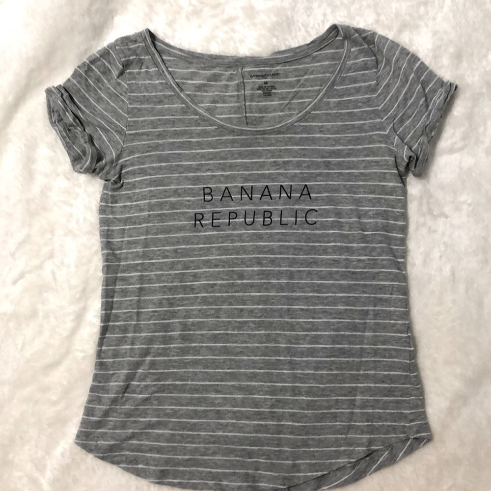 Women short sleeve lightweight T shirt
